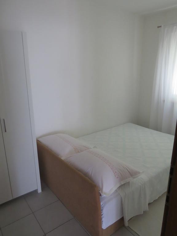 Apartments Lovric - 30 Meters To The Beach トロギール エクステリア 写真