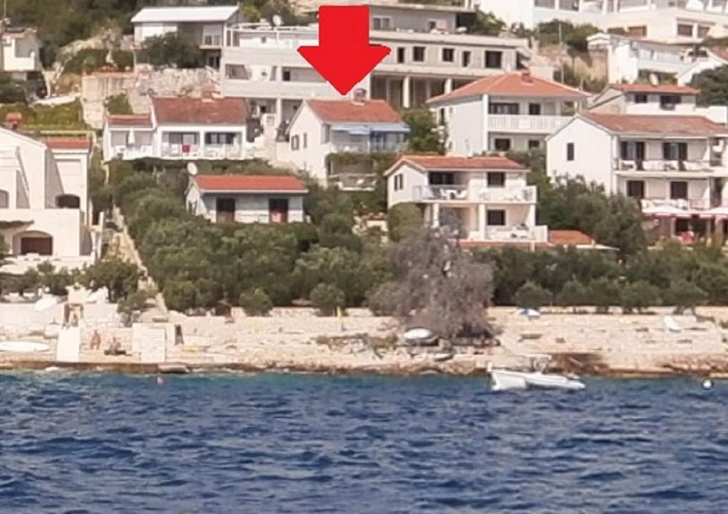 Apartments Lovric - 30 Meters To The Beach トロギール エクステリア 写真